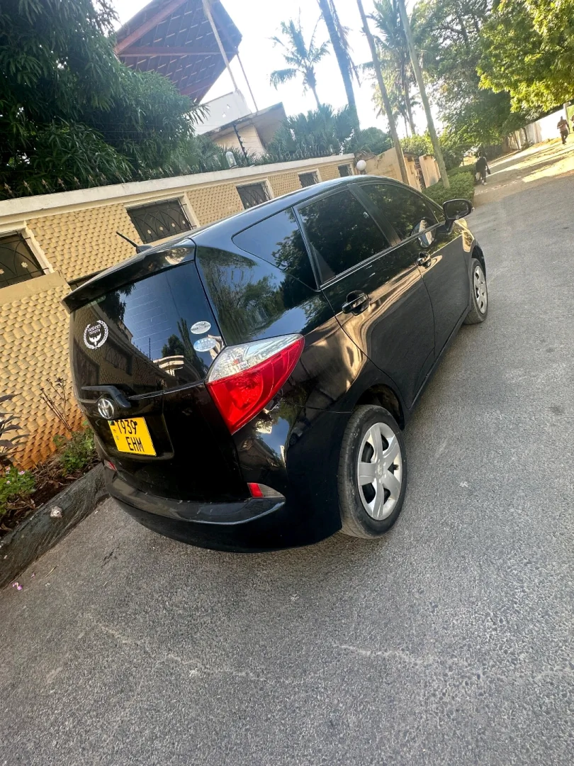 Toyota Ractis 2013 New Model Automatic thumbnail 5