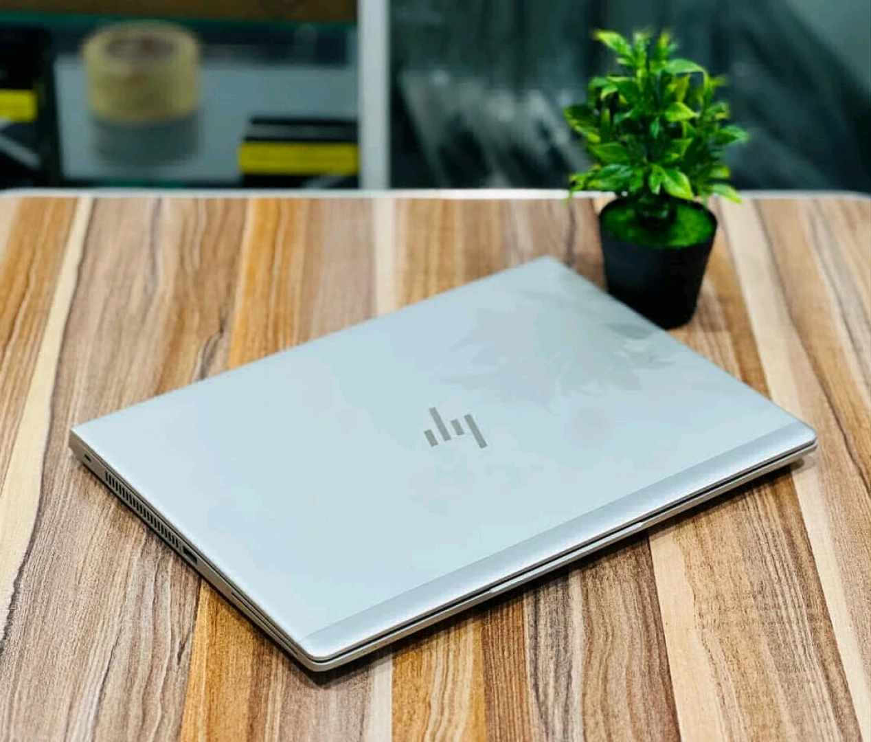 HP EliteBook 830 G5 Laptop Core i5 7th Gen