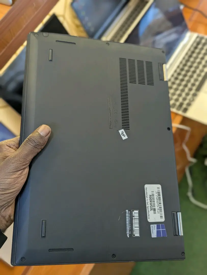 Lenovo ThinkPad X1 Carbon Yoga i7 Laptop thumbnail 5