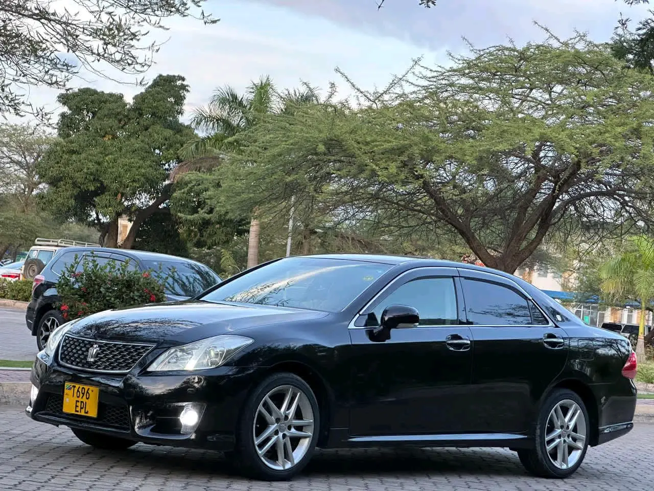 Toyota Crown Athlete 2010 Black thumbnail 5