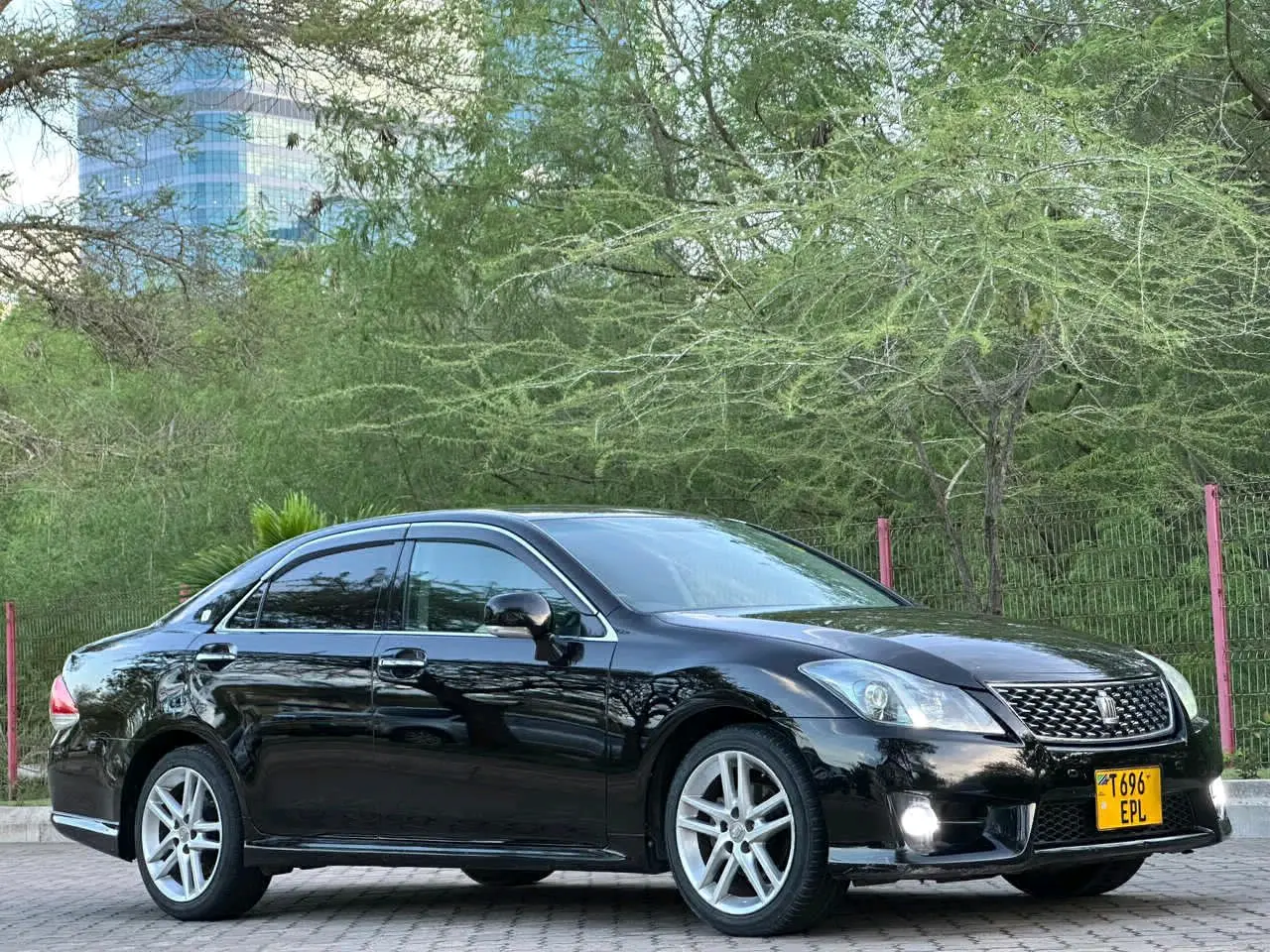 Toyota Crown Athlete 2010 Black thumbnail 6