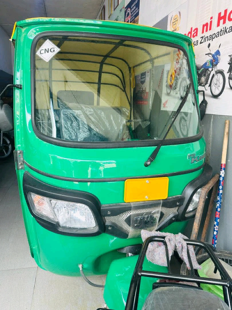 TVS King CNG / Bajaj Tuk Tuk Mpya (Ofa Maalum) thumbnail 2