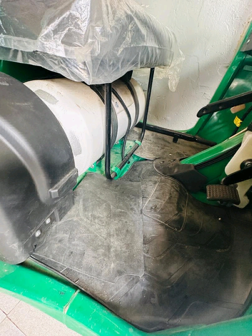 TVS King CNG / Bajaj Tuk Tuk Mpya (Ofa Maalum) thumbnail 4