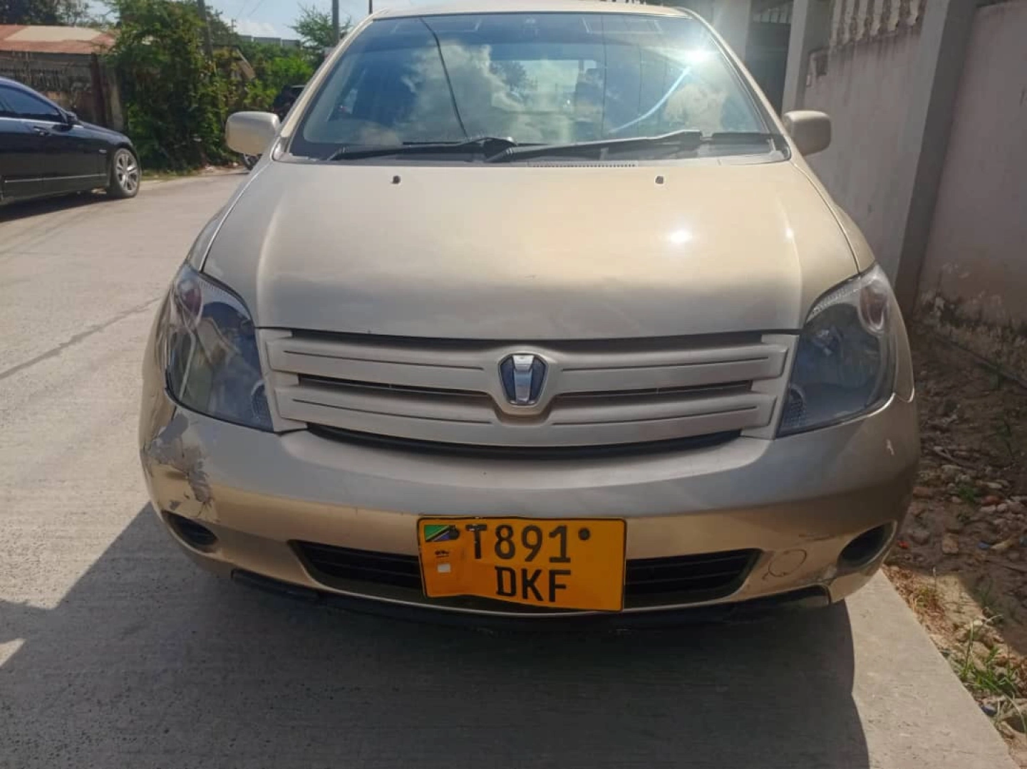 Toyota IST 2002 Gold Reg DKF thumbnail 8