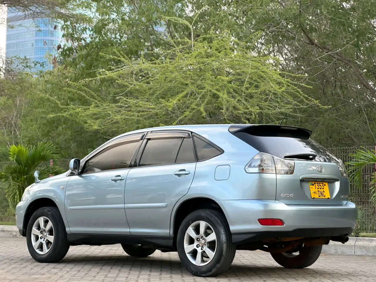 2007 Toyota Harrier SUV (Light Blue) thumbnail 5