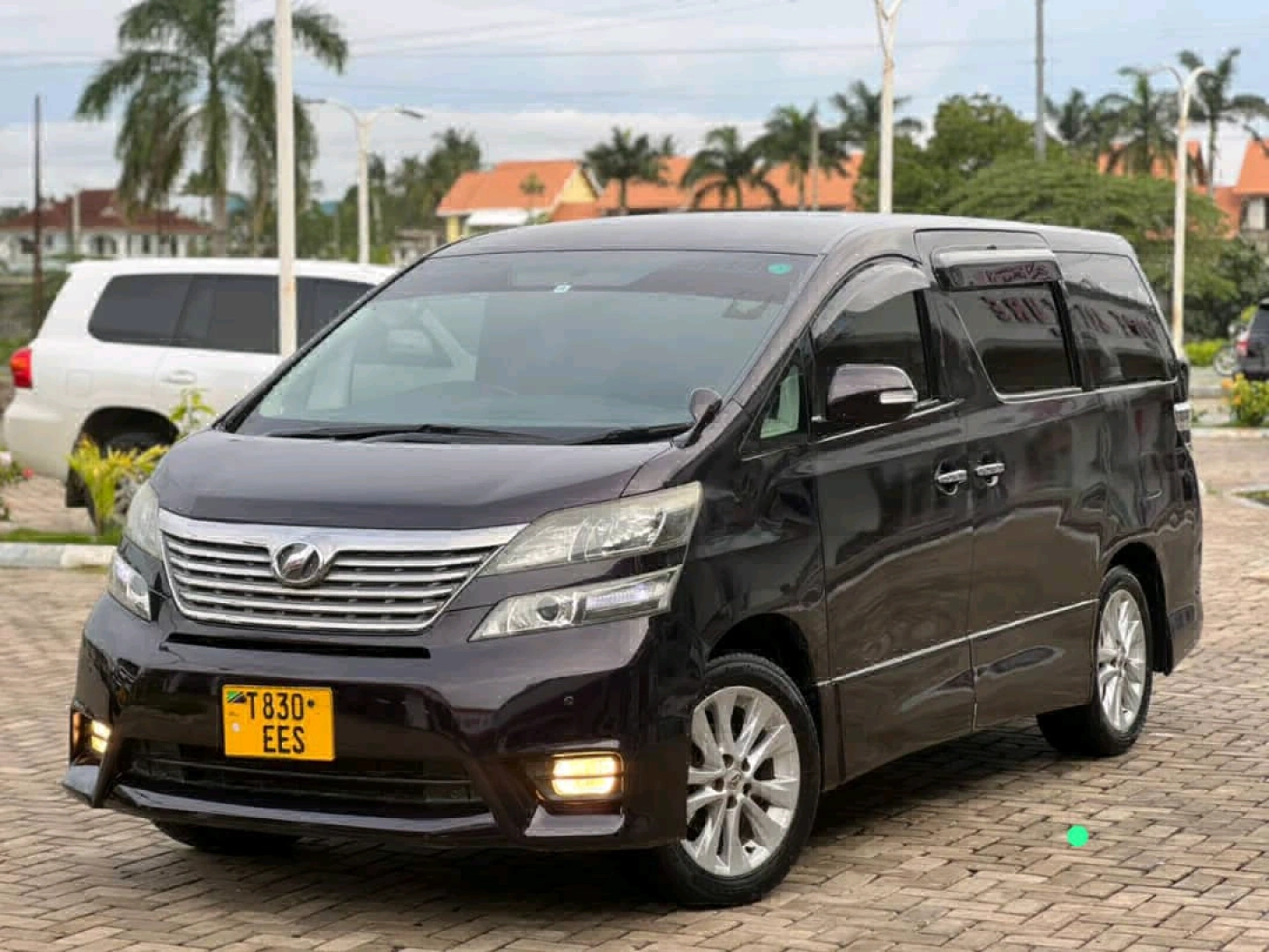 Used Toyota Vellfire Minivan 2008 thumbnail 7
