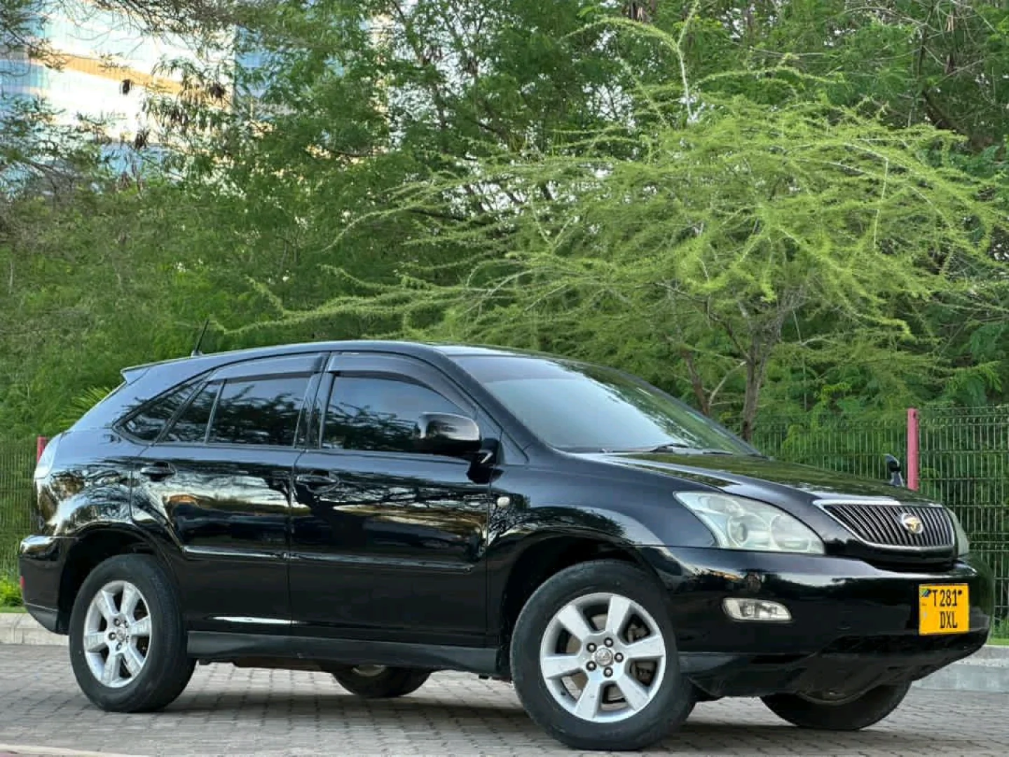 Toyota Harrier SUV 2006 New Reg DXL thumbnail 2