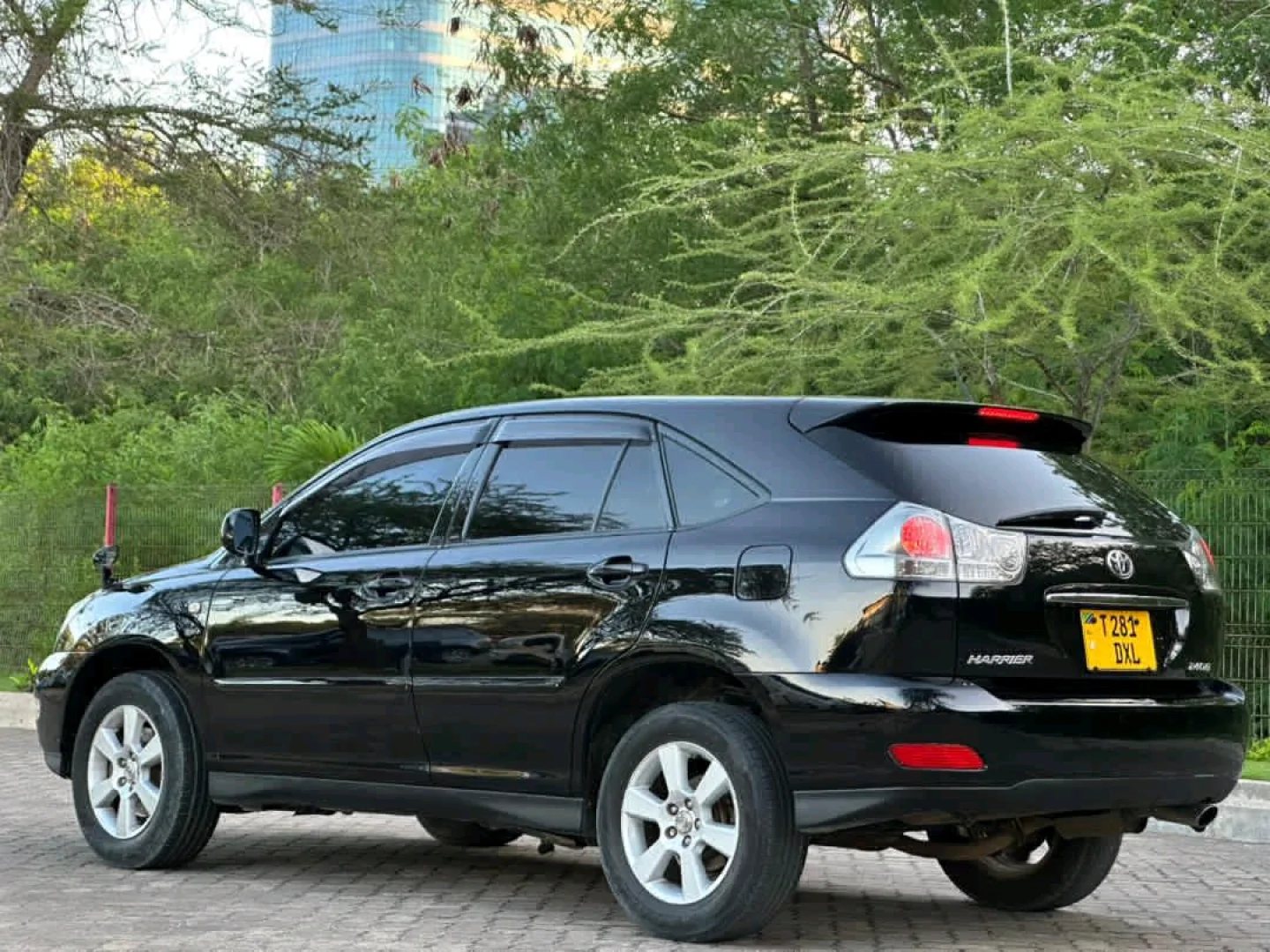 Toyota Harrier SUV 2006 New Reg DXL thumbnail 4