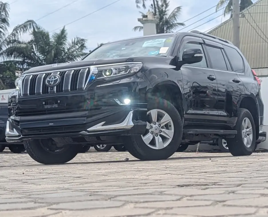 Toyota Land Cruiser Prado 2022 thumbnail 5