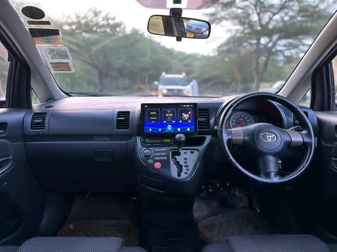 Toyota Wish 2005 Silver 1ZZ Engine thumbnail 9