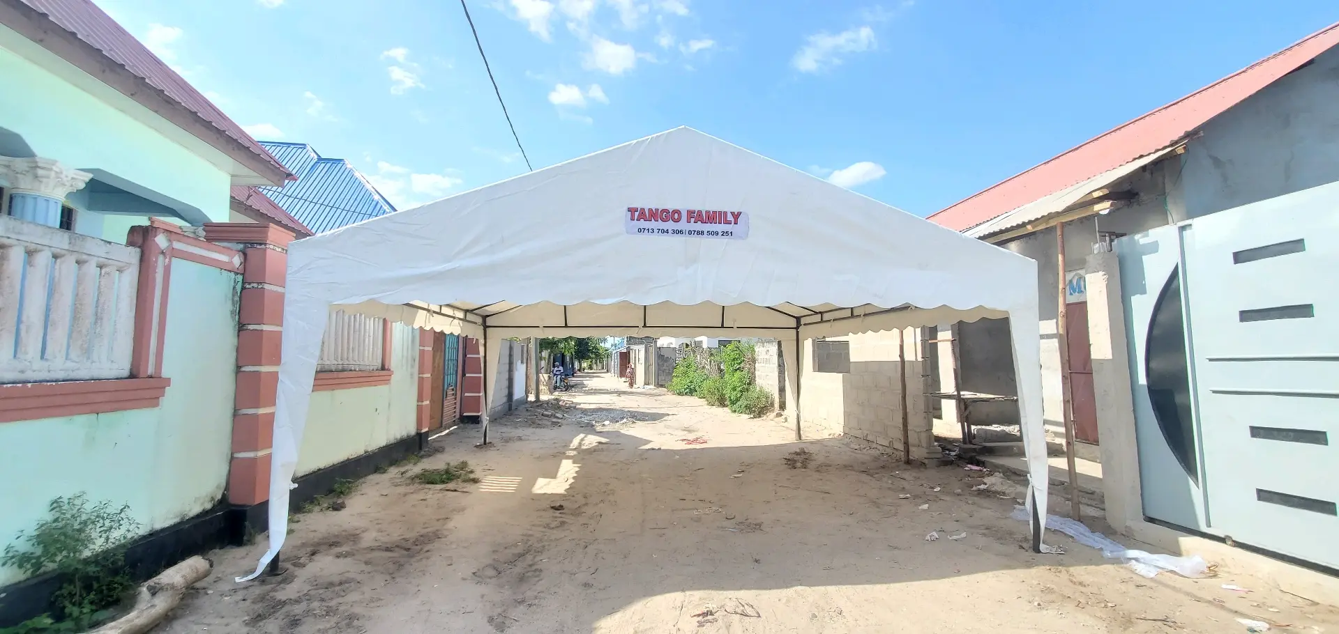 Gable Tent (Turubai ya Mgongo wa Tembo)