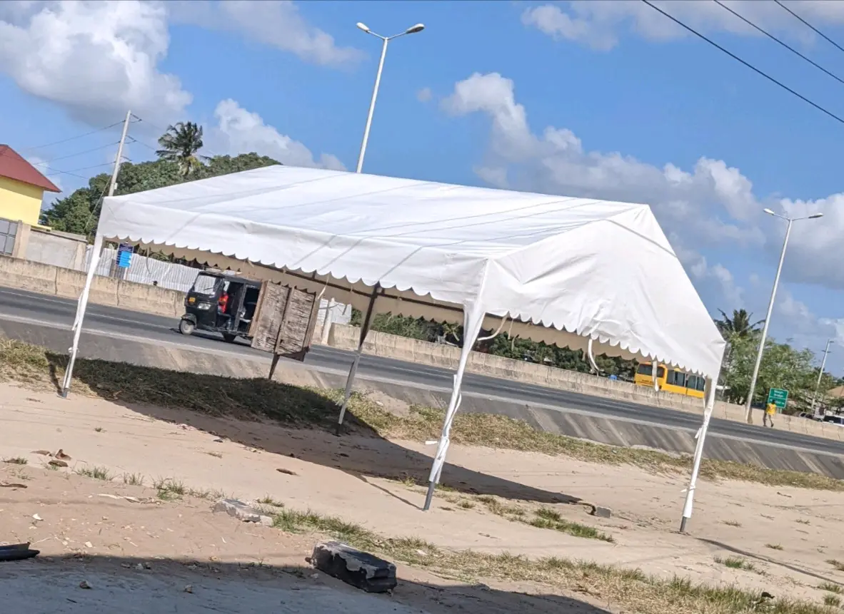 Gable Tent (Turubai ya Mgongo wa Tembo) thumbnail 3