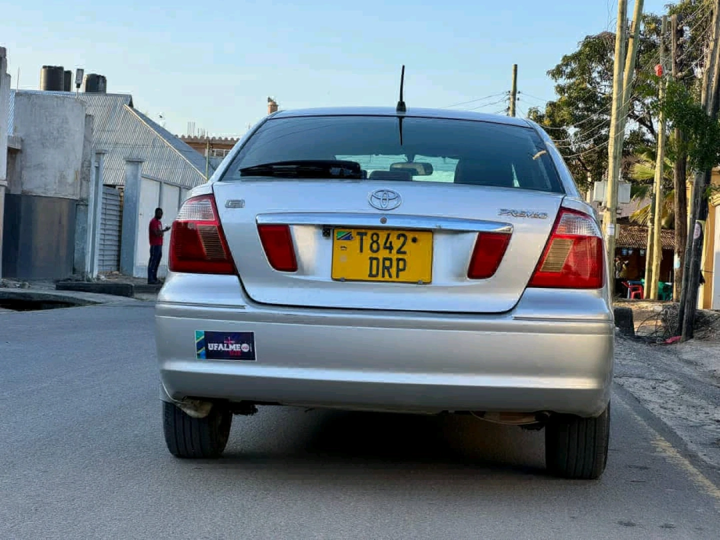 Silver 2004 Toyota Premio F Sedan (1490cc) thumbnail 3