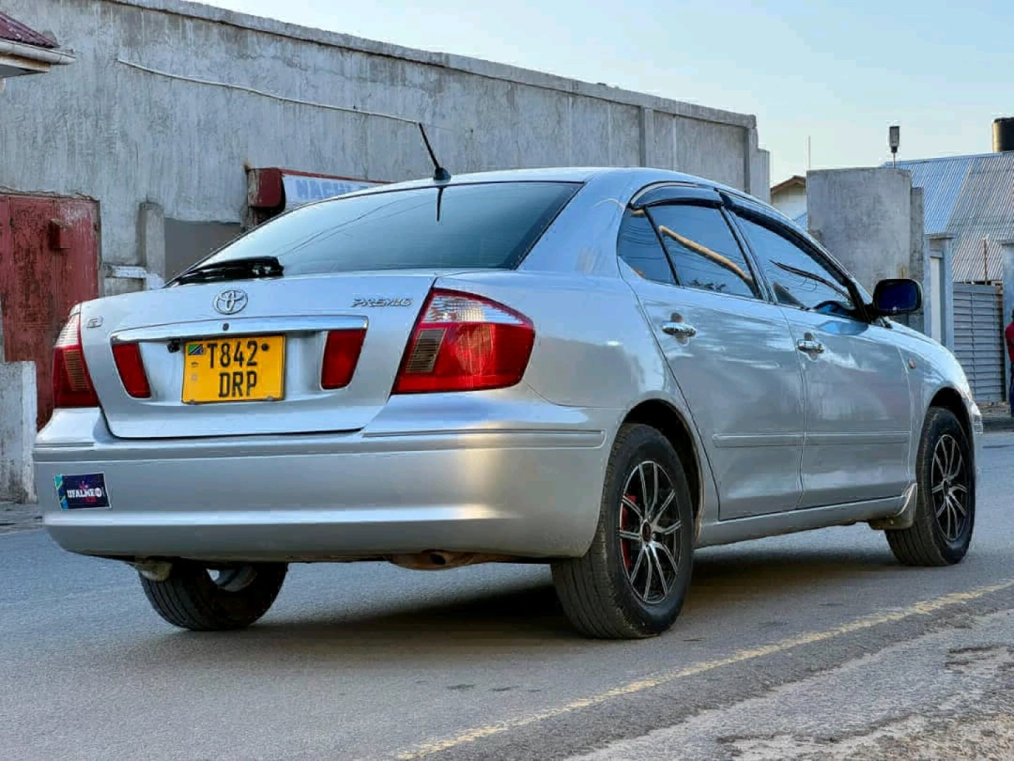 Silver 2004 Toyota Premio F Sedan (1490cc) thumbnail 5