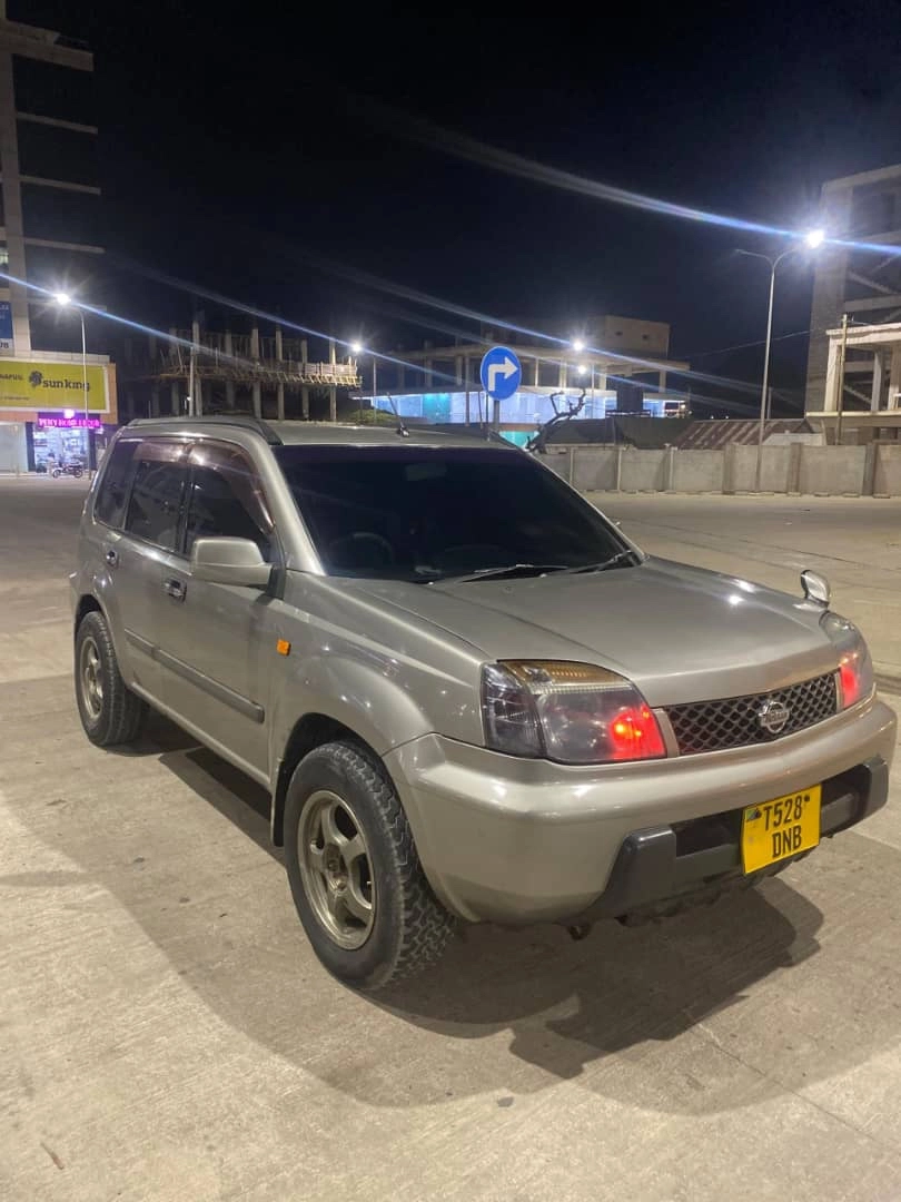 Nissan X-Trail SUV 1990cc (10 Milion)