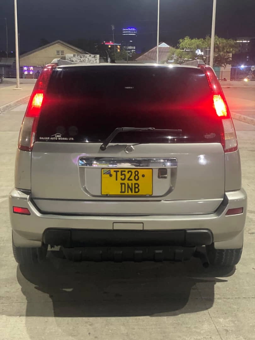 Nissan X-Trail SUV 1990cc (10 Milion) thumbnail 6