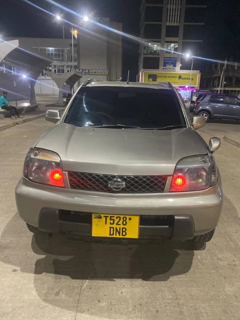 Nissan X-Trail SUV 1990cc (10 Milion) thumbnail 7