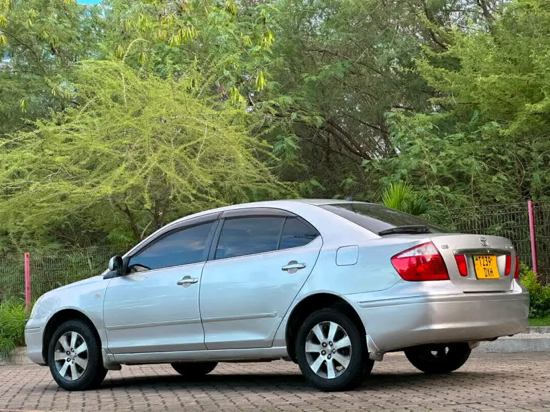 Toyota Premio 2004 thumbnail 5
