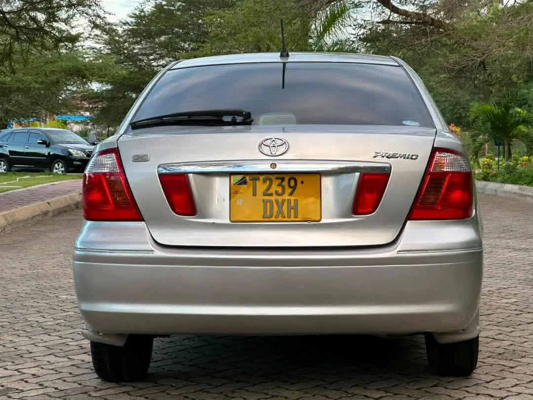 Toyota Premio 2004 thumbnail 6