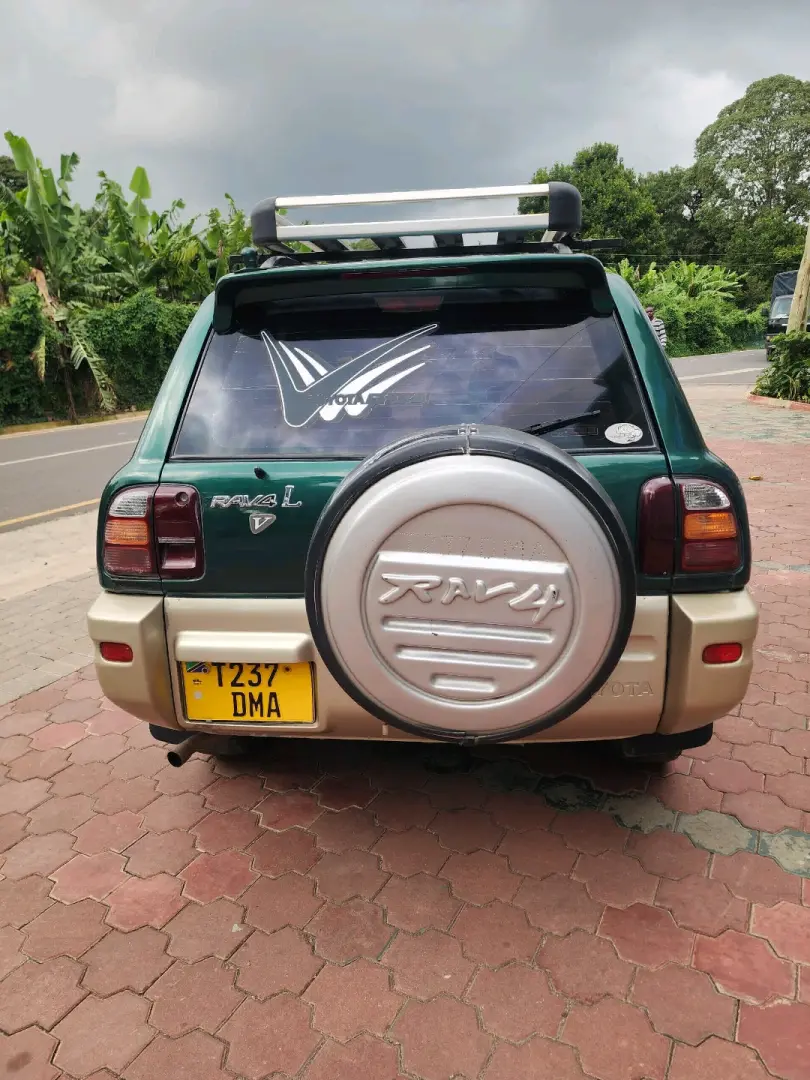 Toyota RAV4 Gari Mpya Arusha thumbnail 8