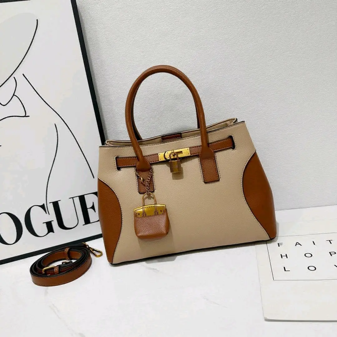 New Classic Women's Handbags thumbnail 2