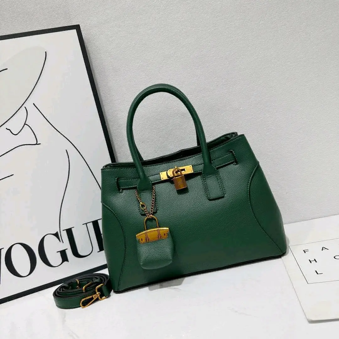 New Classic Women's Handbags thumbnail 3