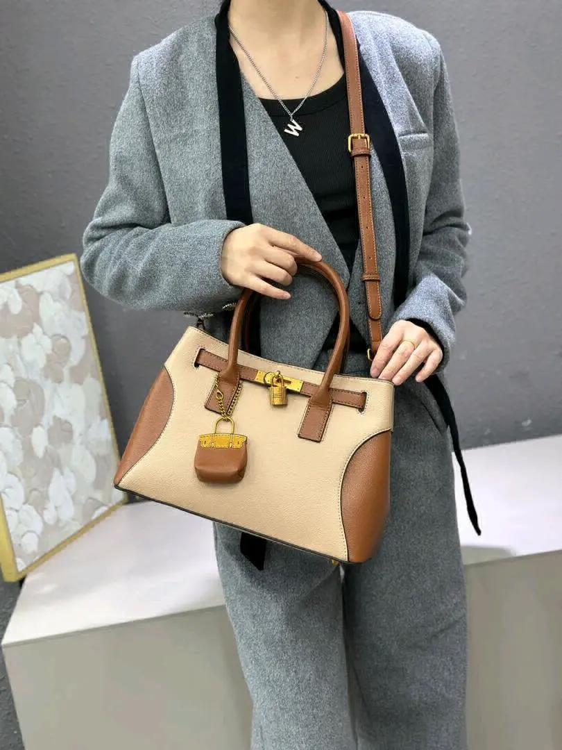 New Classic Women's Handbags thumbnail 6