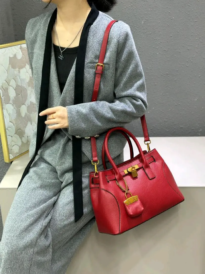 New Classic Women's Handbags thumbnail 7