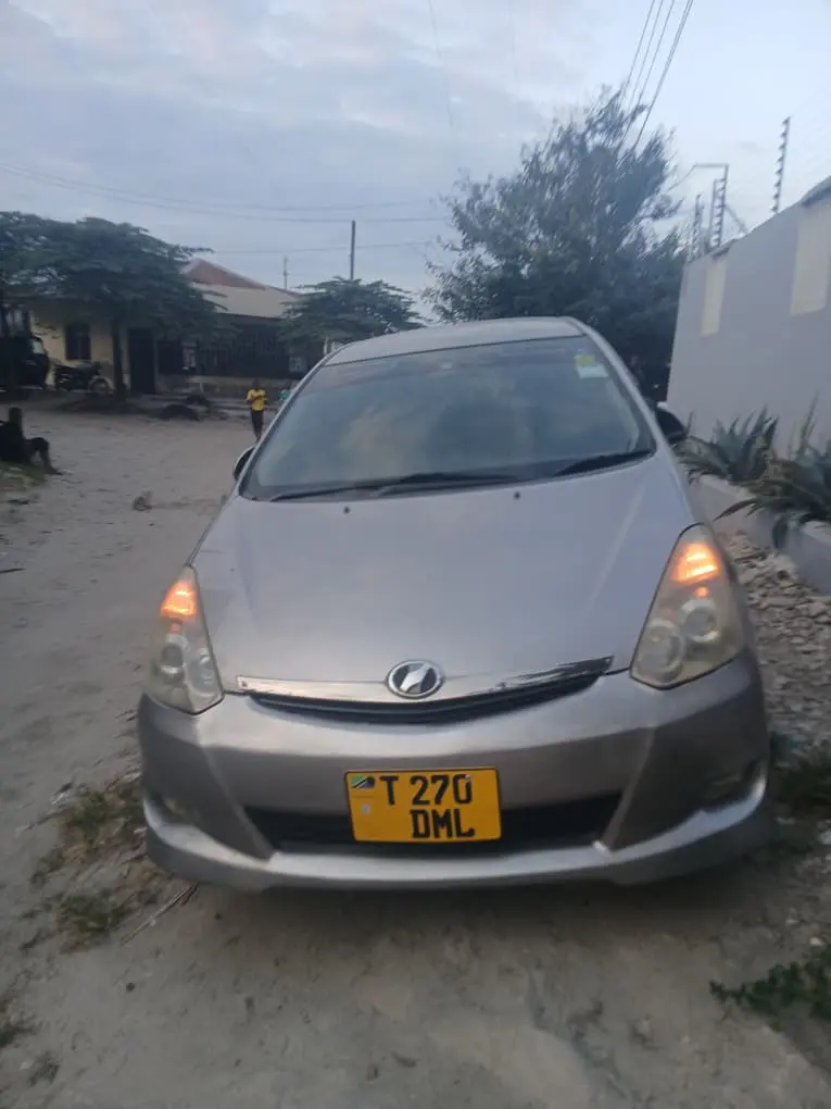 Toyota Wish DML thumbnail 4