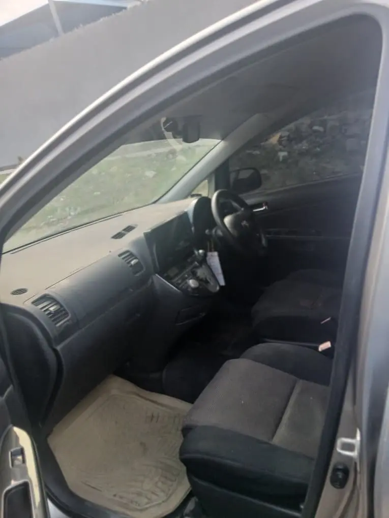 Toyota Wish DML thumbnail 6