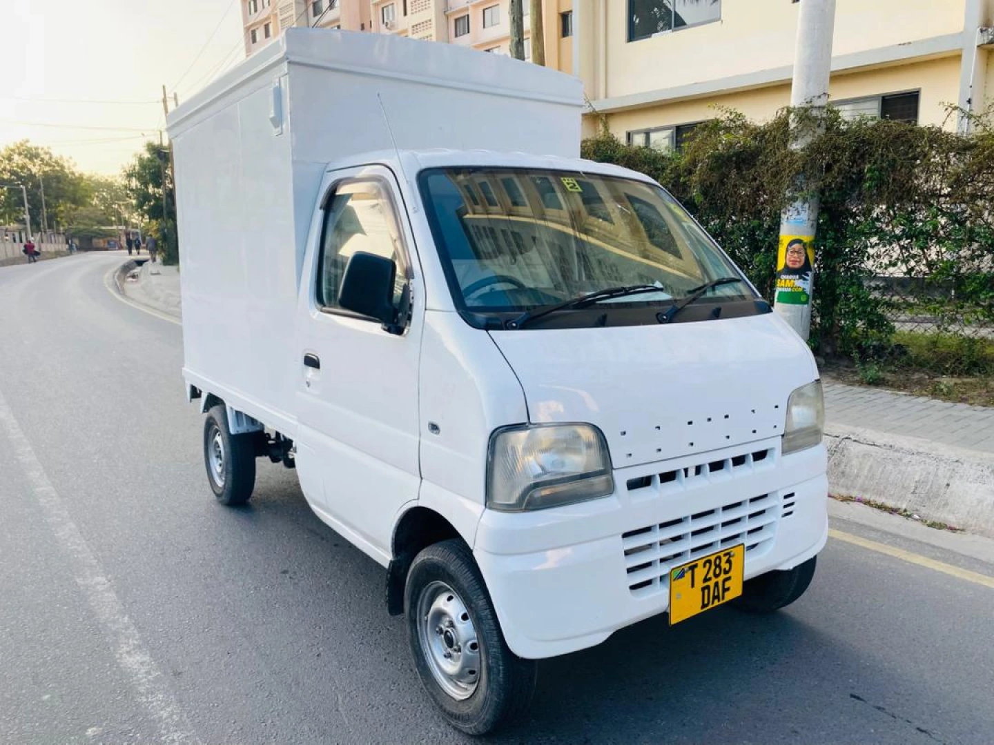 Suzuki Carry DAF Box Truck for Sale