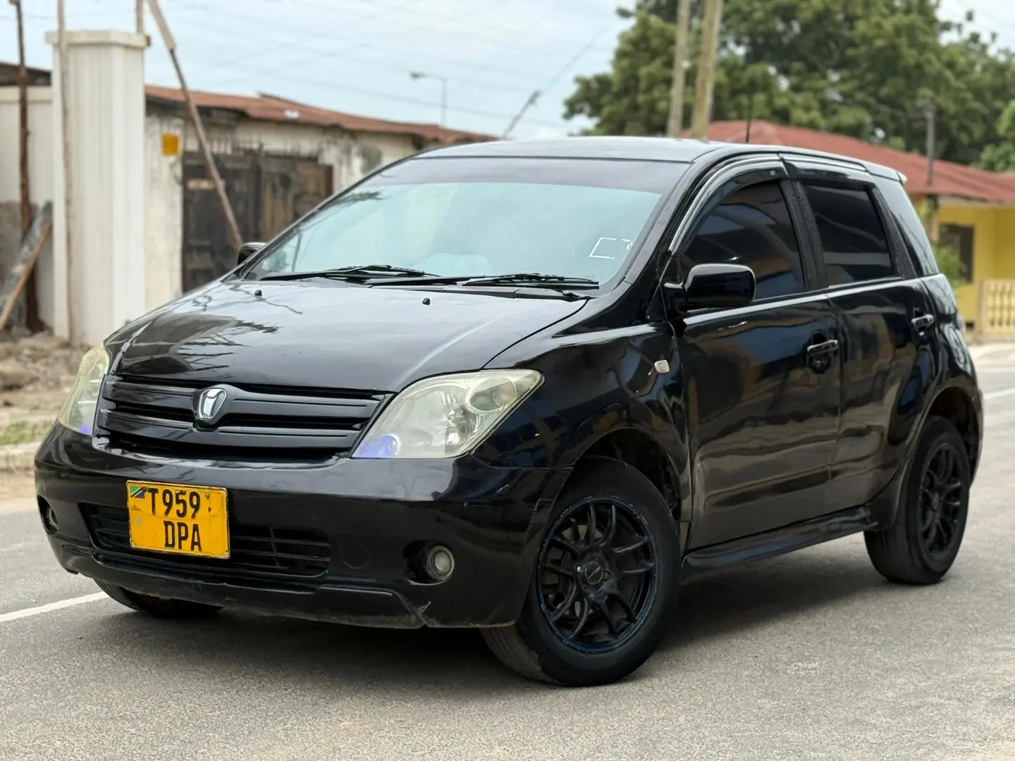 Toyota IST Black (DPA) thumbnail 2