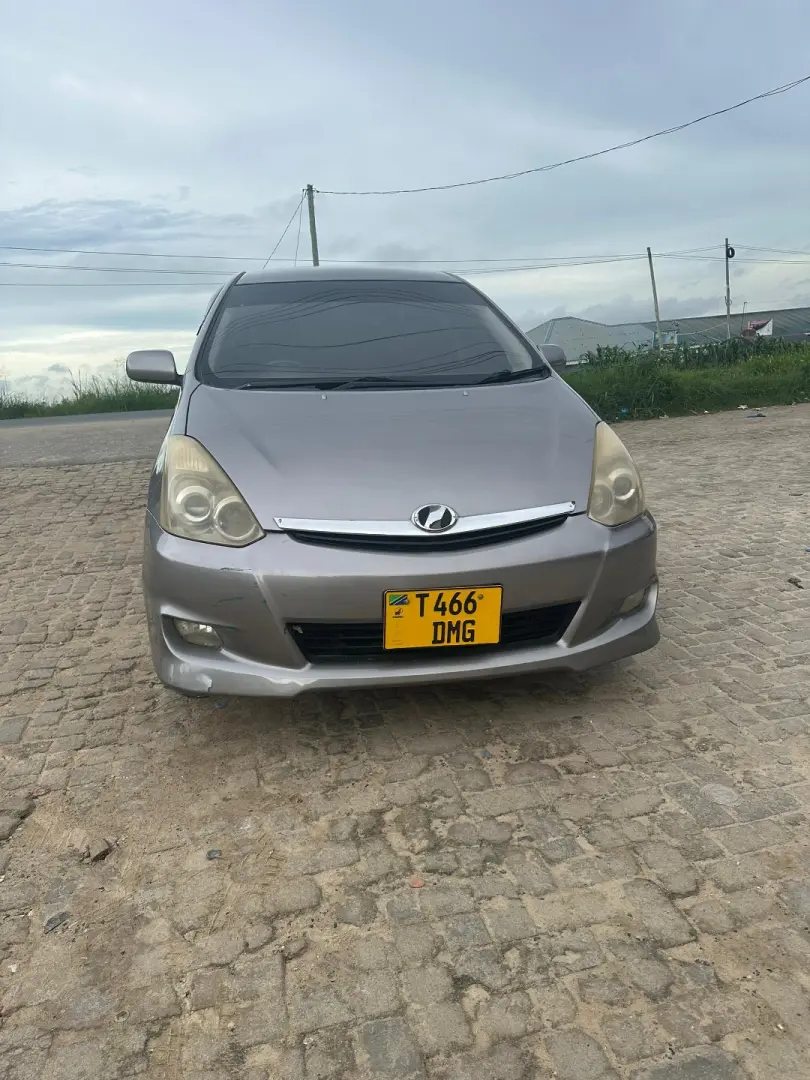 Toyota Wish 2006 thumbnail 4