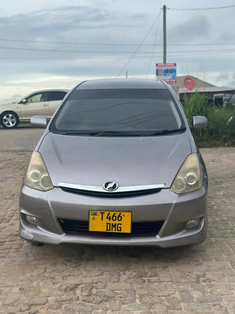 Toyota Wish 2006 thumbnail 5