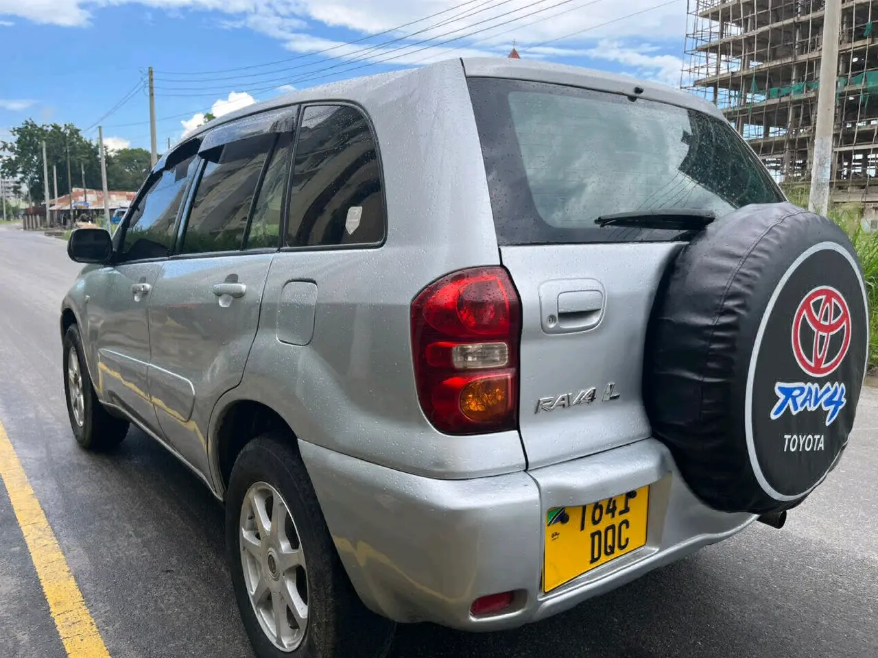 Silver Toyota RAV4 2003 (DQC) thumbnail 4