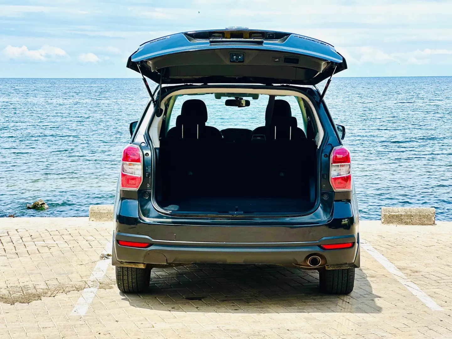 Black Subaru Forester 2013, 1990cc thumbnail 5