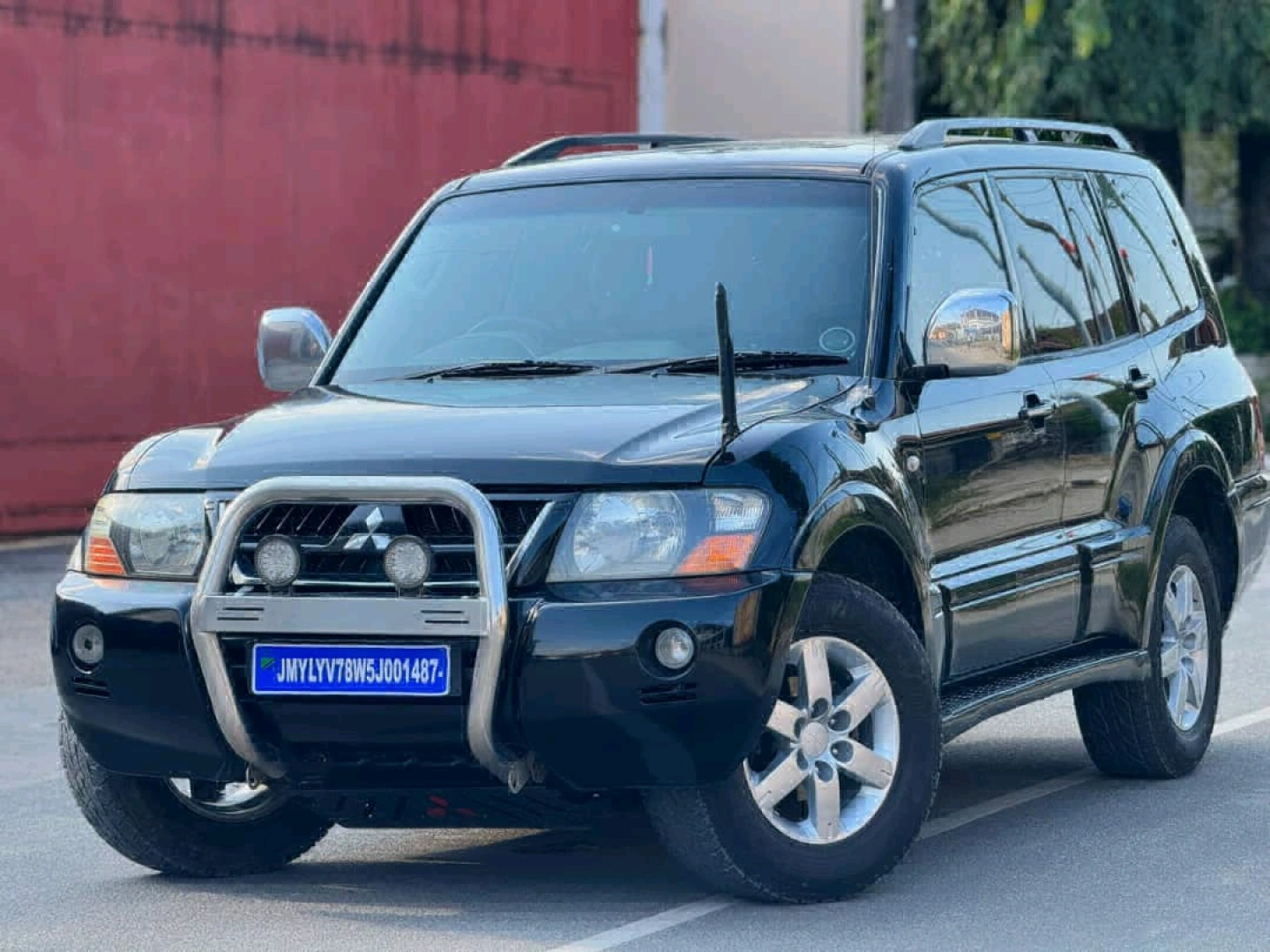 Mitsubishi Pajero 2005 SUV 3.0L Diesel thumbnail 2