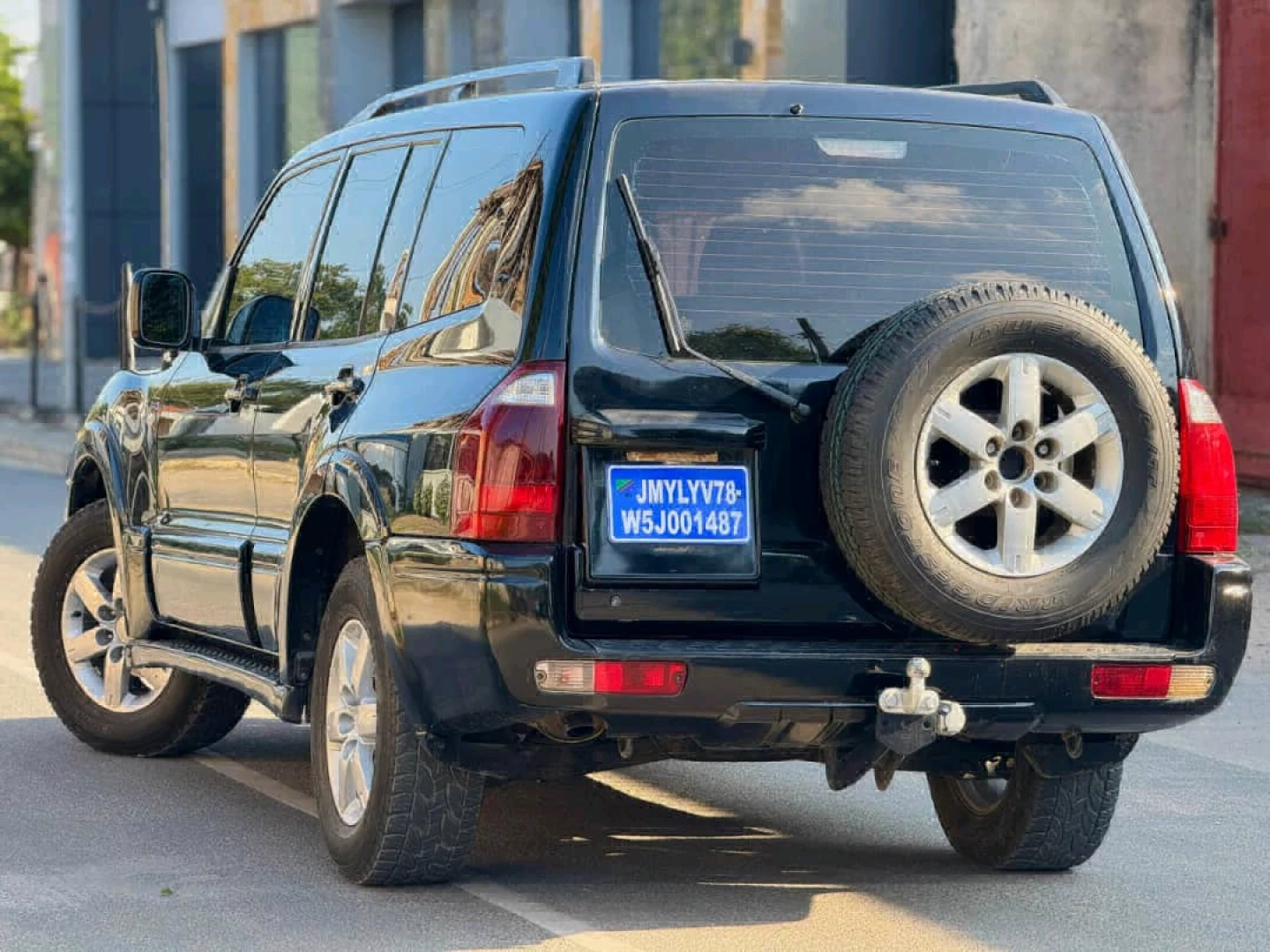 Mitsubishi Pajero 2005 SUV 3.0L Diesel thumbnail 4
