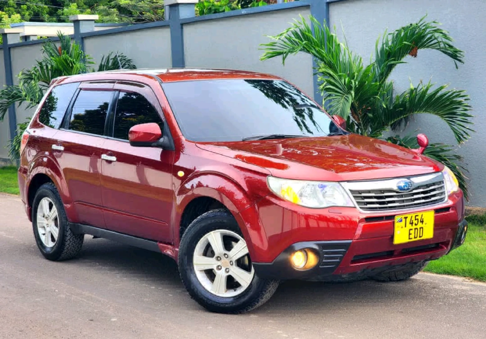 Subaru Forester XT SUV thumbnail 4