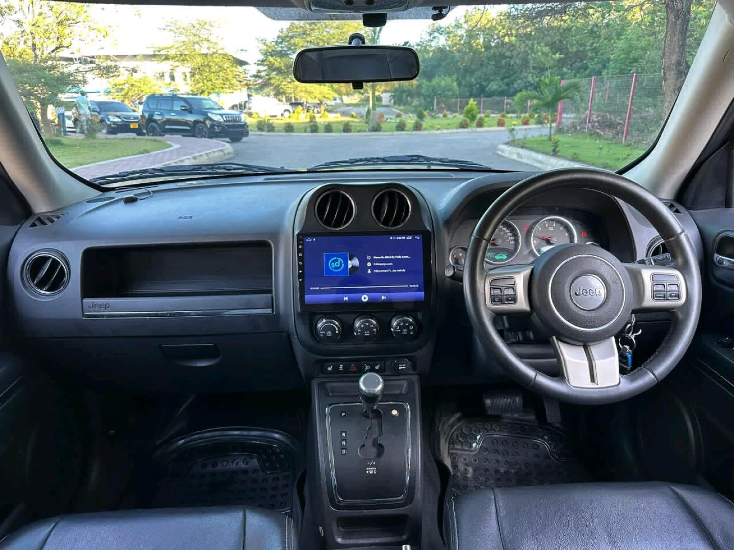 Black 2011 Jeep Patriot SUV (2350cc) thumbnail 6