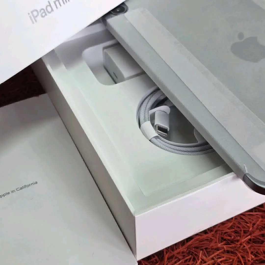 Apple iPad Mini 7 (2025 Model) Available thumbnail 8