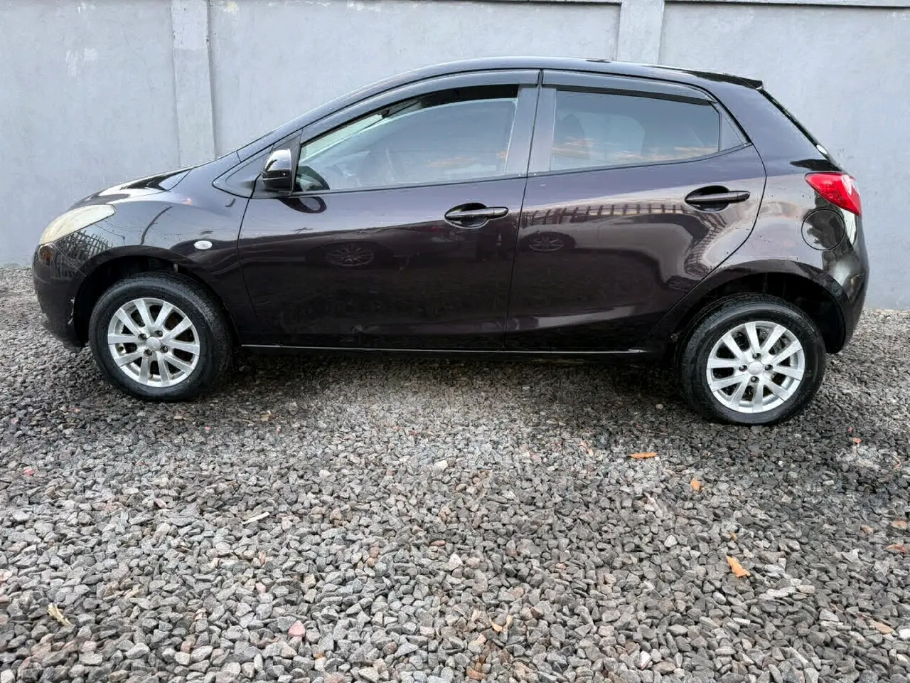 Mazda Demio 2010 thumbnail 4