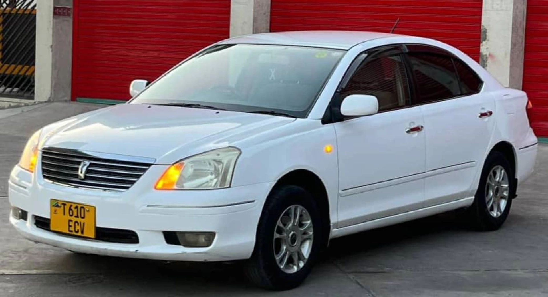 Toyota Premio F 2002 - Low Mileage, Exchange Allowed