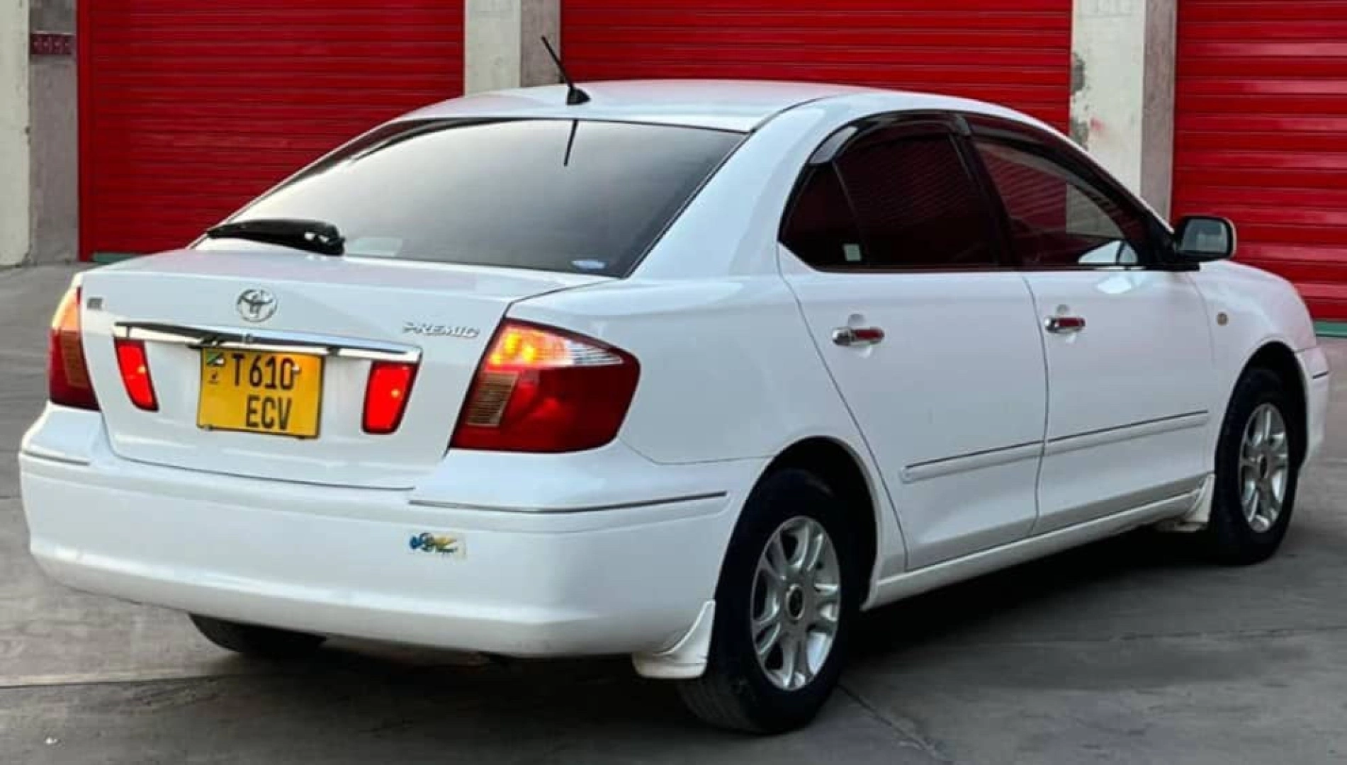 Toyota Premio F 2002 - Low Mileage, Exchange Allowed thumbnail 3