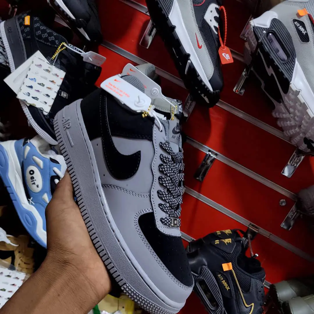 Sneakers za Watoto (Size 40-45)