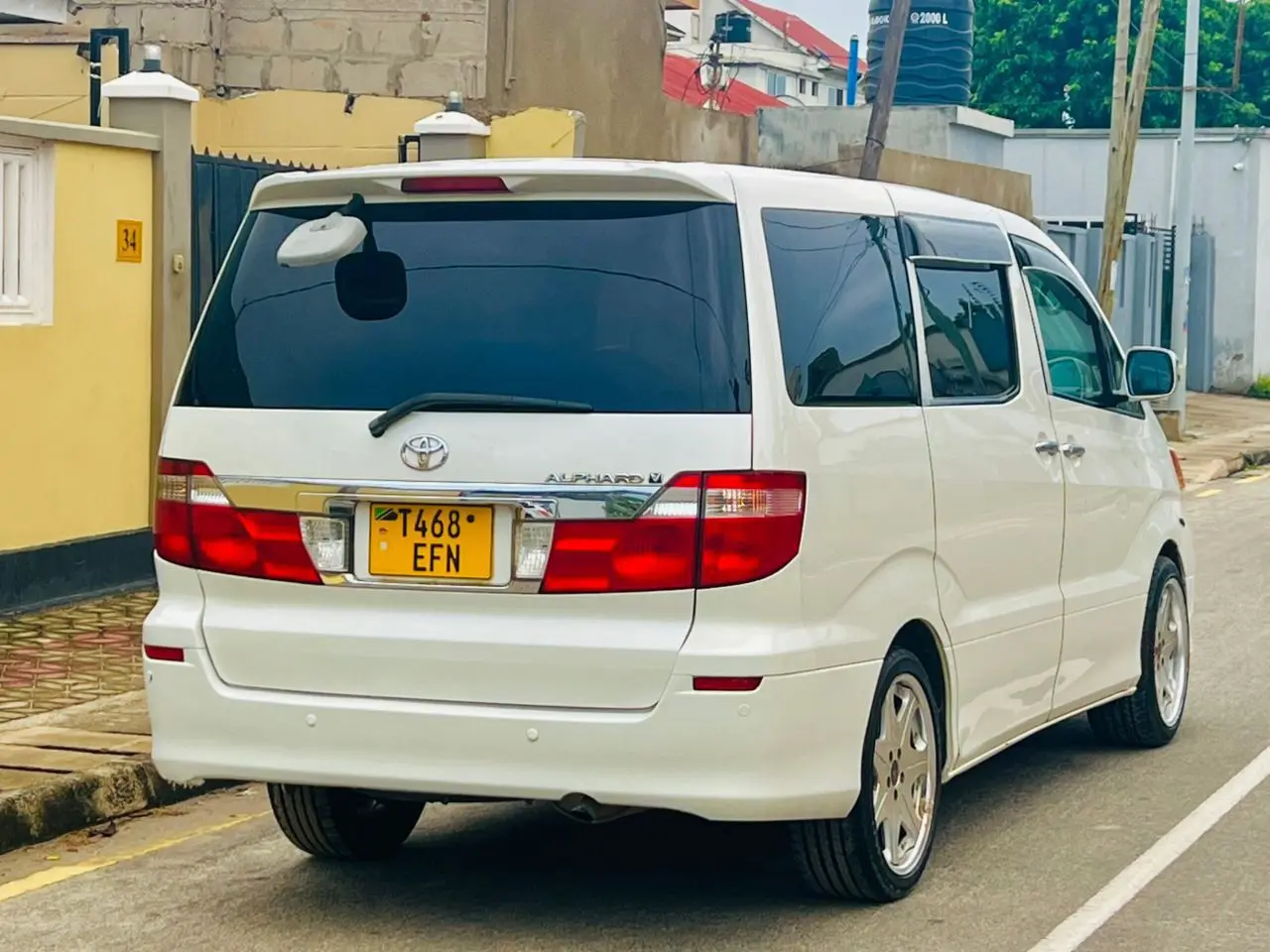 Toyota Alphard 2005 (EFN) thumbnail 4