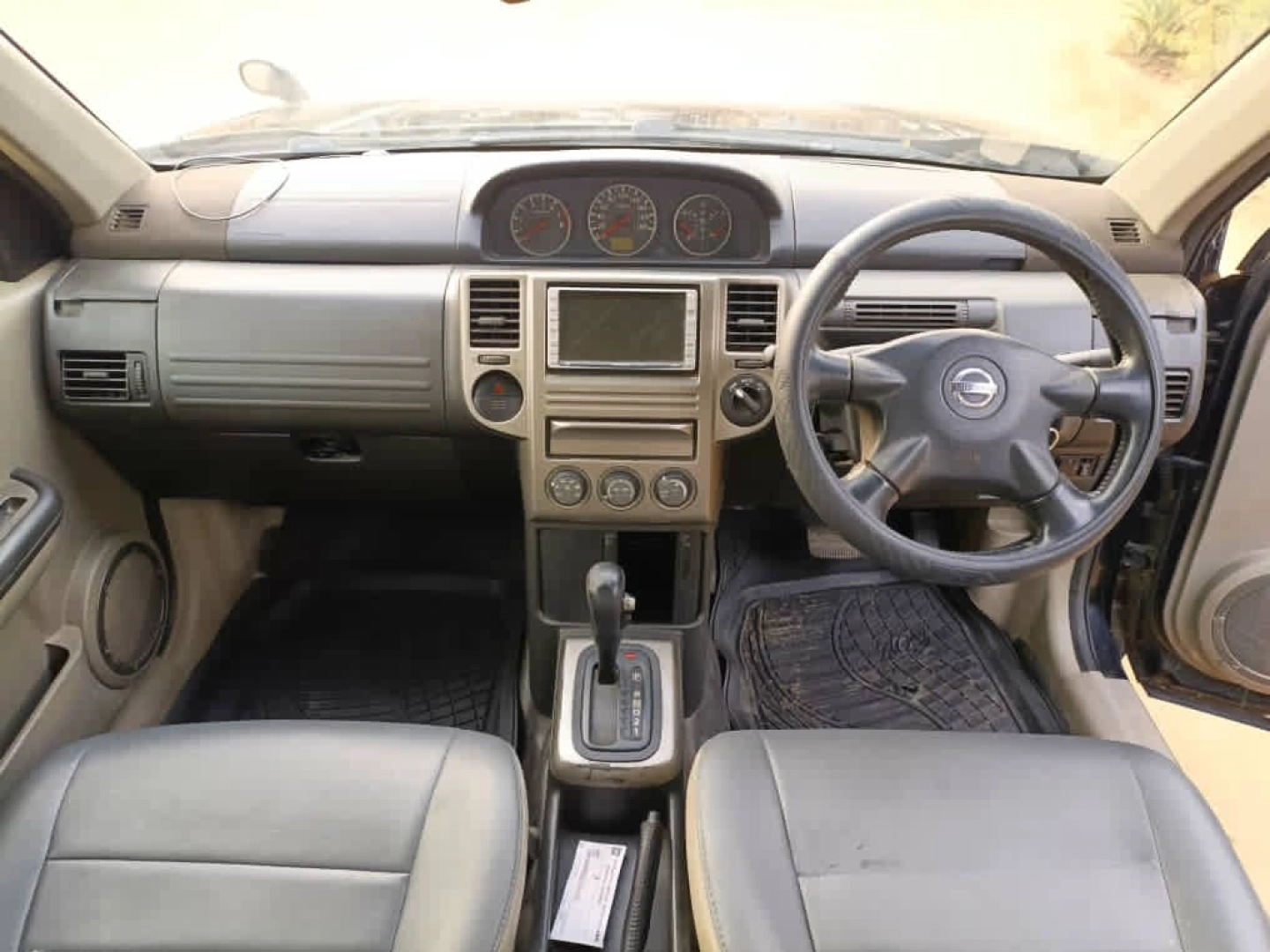 Black Nissan X-Trail SUV for Sale (1990cc) thumbnail 6