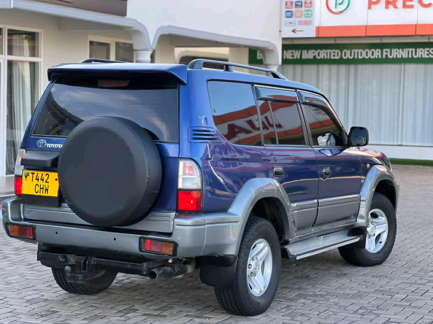 Toyota Prado TX SUV T442 CHW thumbnail 5