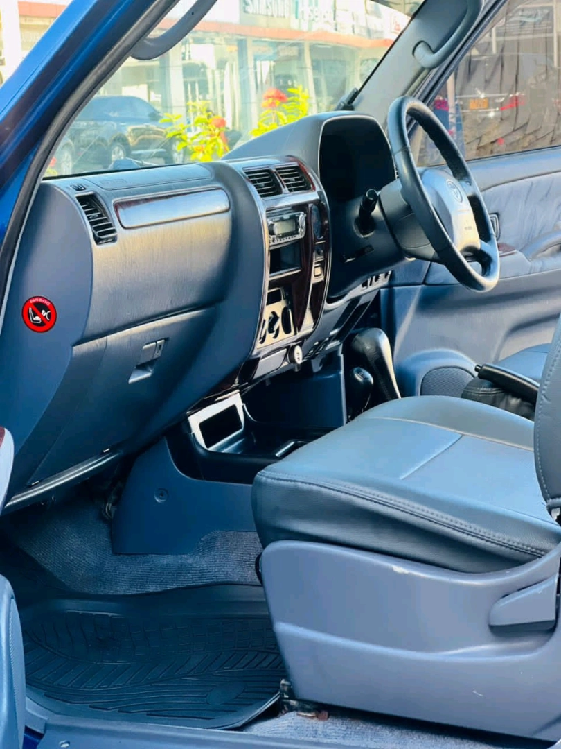 Toyota Prado TX SUV T442 CHW thumbnail 7