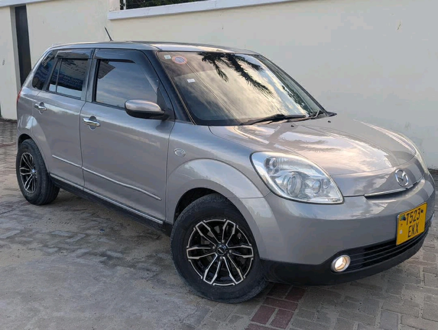 Mazda Verisa 2009 Model Automatic thumbnail 4